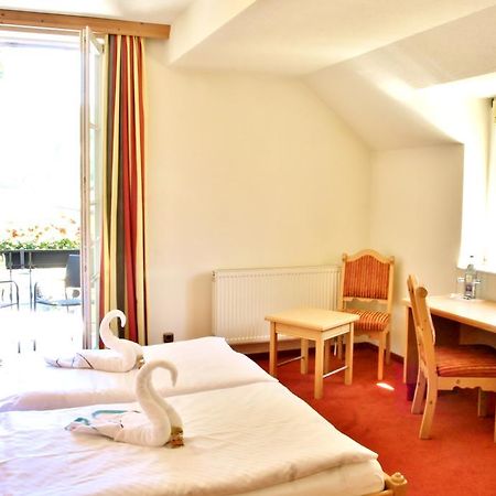 Hotel Alttolkewitzer Hof Dresden Exterior foto